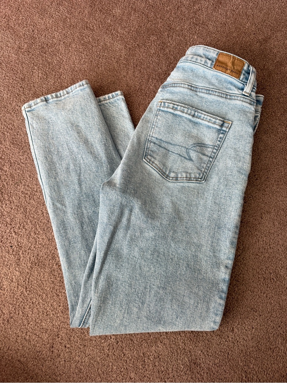 Classic Light Wash Women’s Jeans - Mom Jeans